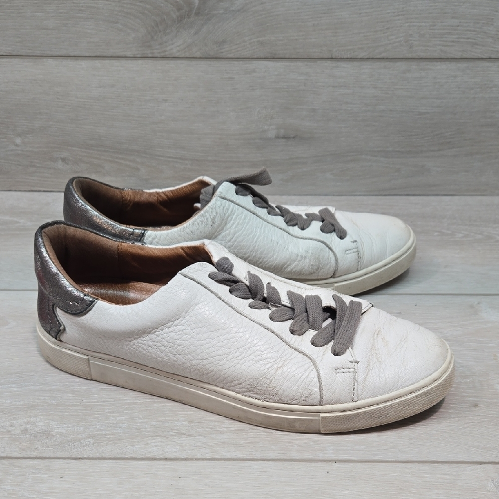 Frye Women White Distressed Leather Low-Top Sneakers with Metallic Shoes Sz 10